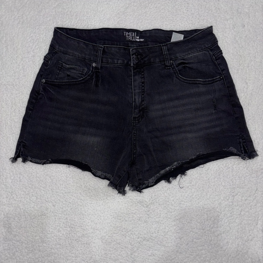 Time and Tru Women's Black Jean Shorts